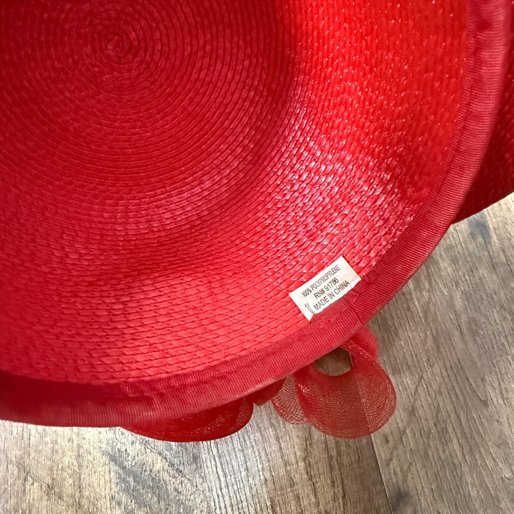 Vintage Elegant Red Fascinator Hat - Picture 5 of 7